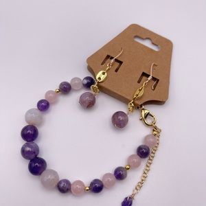 Juego de pulsera y zarcillos bohemios hechos con amatista